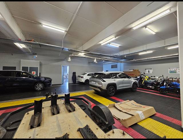 8,760M² WAREHOUSE TO LET IN LINBRO PARK